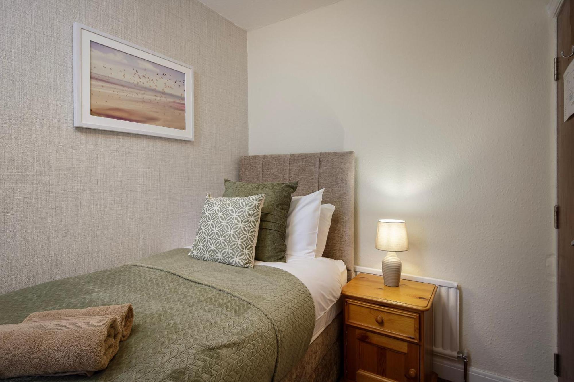 Arnside - Spacious 10-Bedroom Seaside Cottage Blackpool Exteriér fotografie
