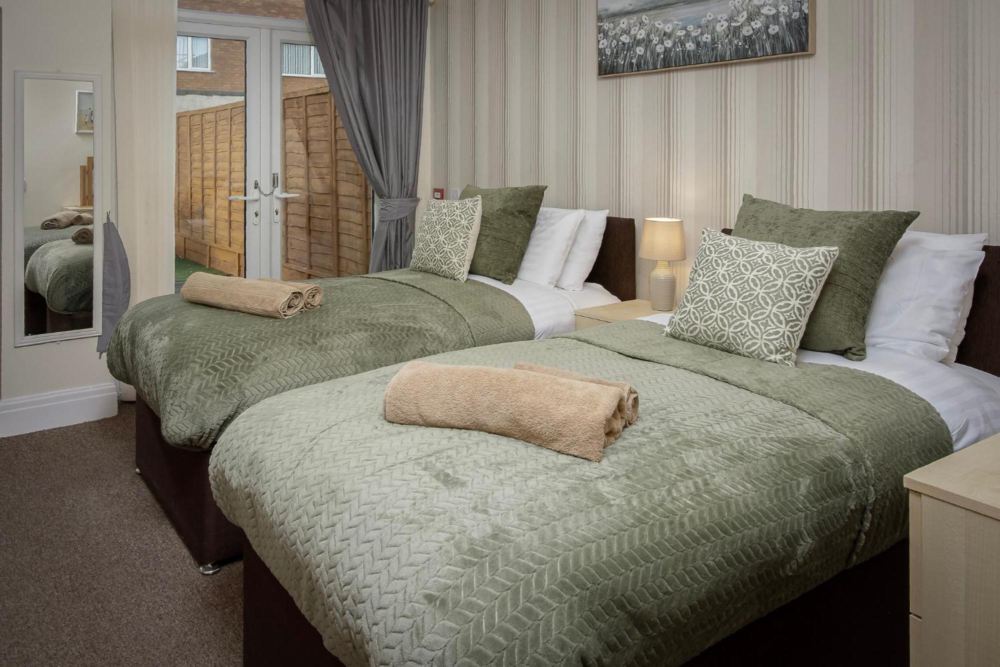 Arnside - Spacious 10-Bedroom Seaside Cottage Blackpool Exteriér fotografie
